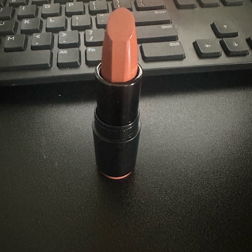 Matte Lipstick in Warm Brown